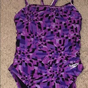 Speedo swim suit size 28